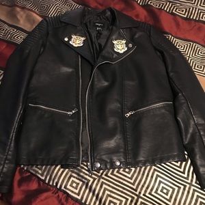(Faux) Leather Jacket Customized.